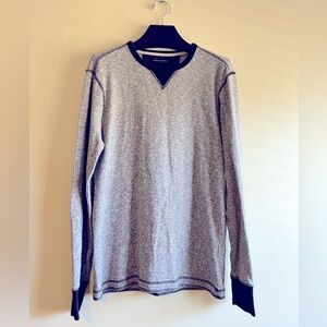 ✅ Men’s Banana Republic long sleeve Henley